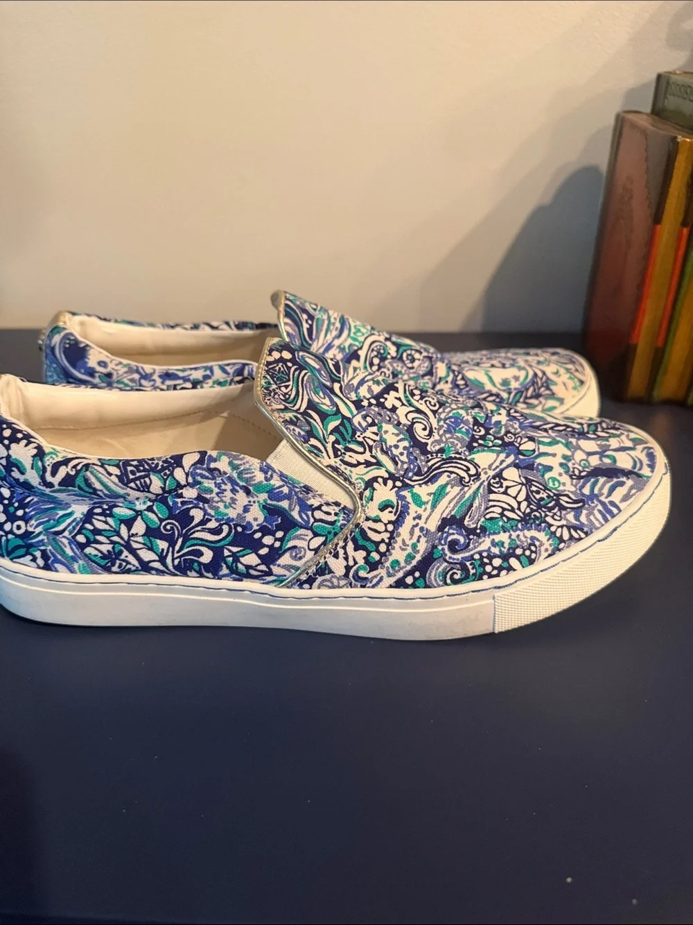 Lilly Pulitzer Julie Canvas Sneakers in Size 10